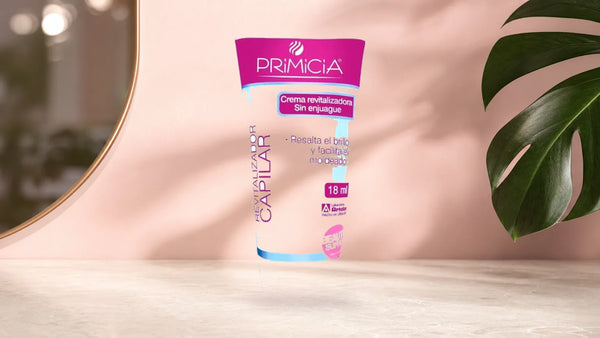 Mujer con cabello brillante y cuidado usando crema revitalizadora para pelo