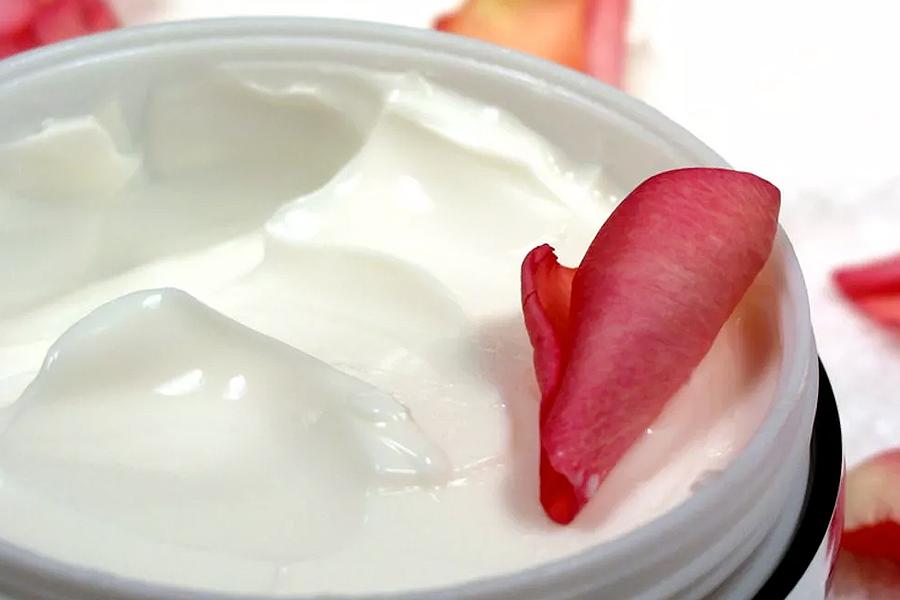 4 ingredientes más importantes para una crema de piel