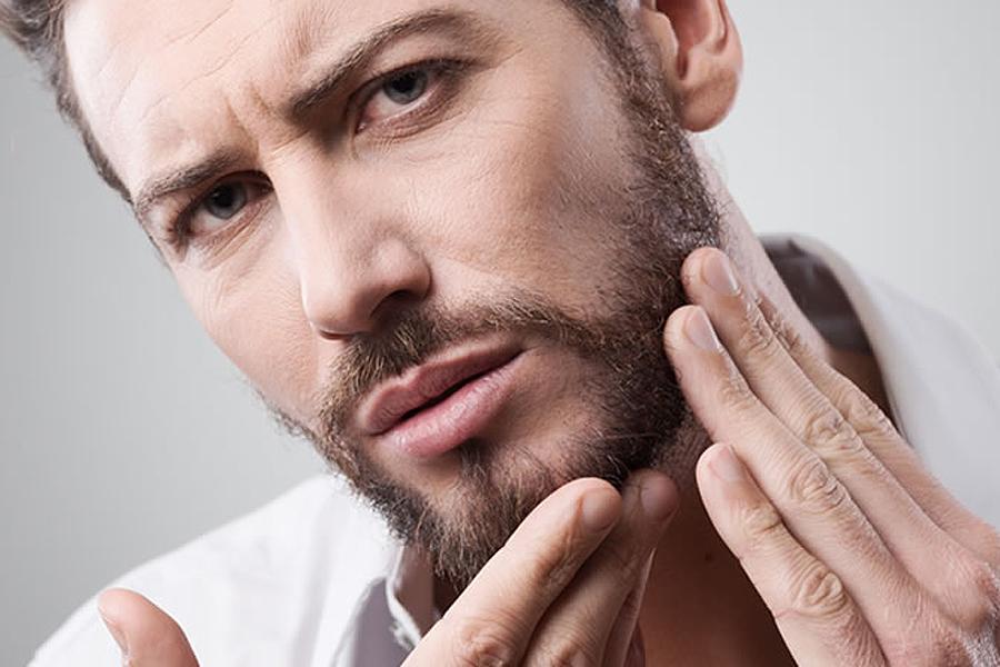 4 consejos para el cuidado de la barba para hombres maduros